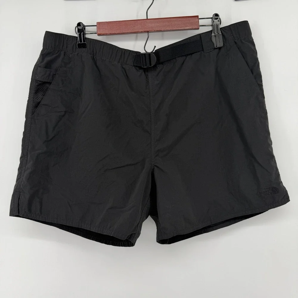 The North Face Belted Nylon Shorts Mens Large Black Hiking Gorpcore 6 Inseam